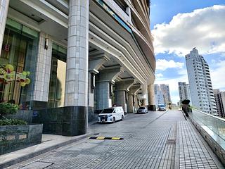 Mid Levels Central - Regence Royale Tower 1 09