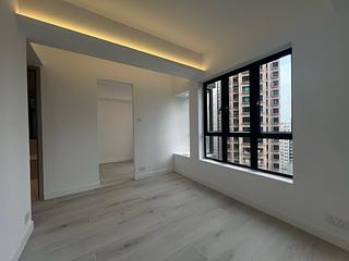 Mid Levels Central - Vantage Park Block 2 09