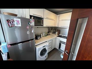 Mid Levels West - Rowen Court 06