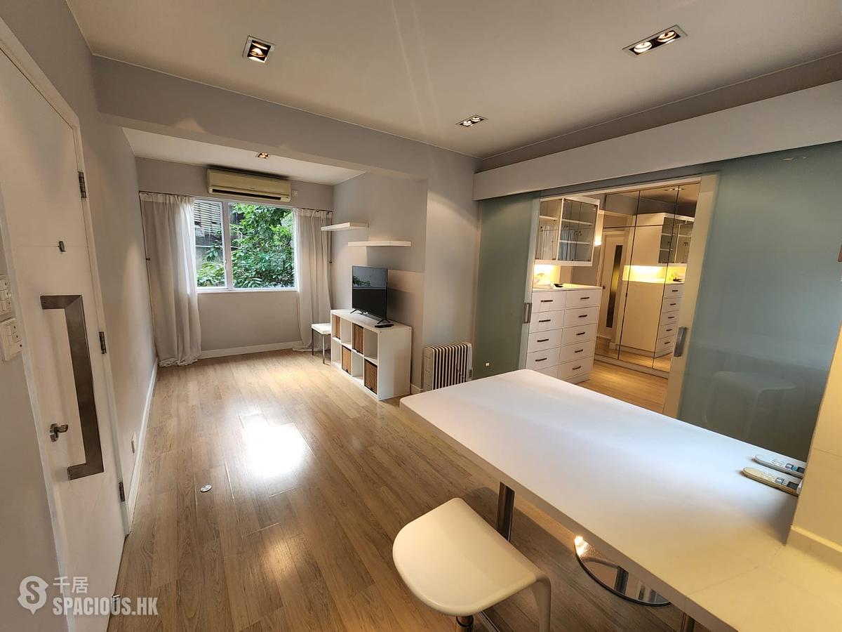 Soho - Sunrise House 01