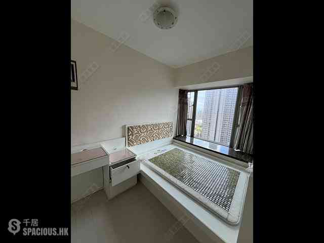 Tseung Kwan O - Tseung Kwan O Plaza Phase 2 Block 7 06