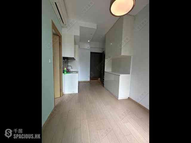 Tseung Kwan O - Twin Peaks Block 1 01