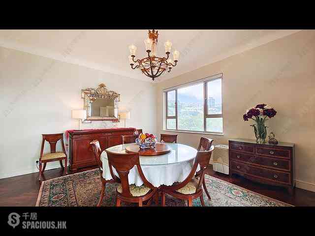 The Peak - La Hacienda Block B 03