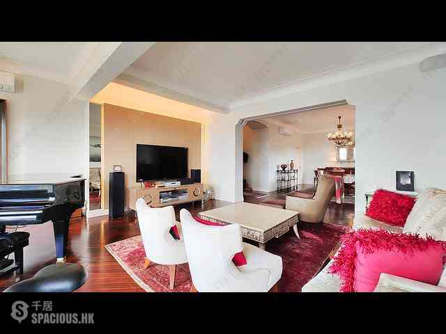 The Peak - La Hacienda Block B 04