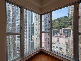Happy Valley - Le Village 03