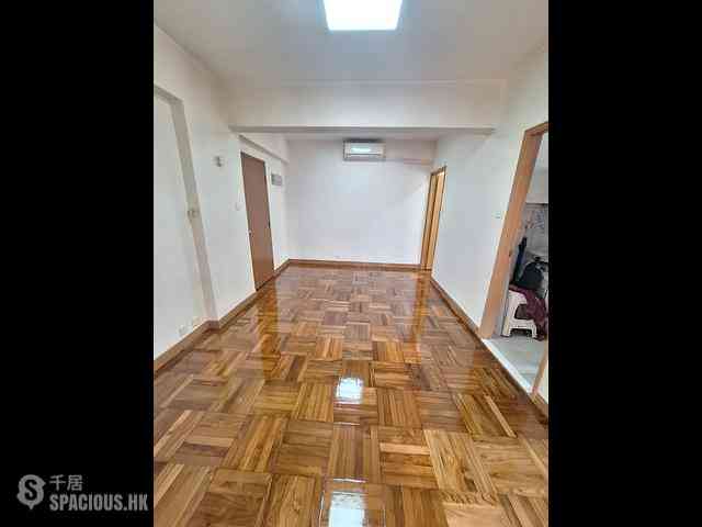 Wan Chai - Bowrington Building 04