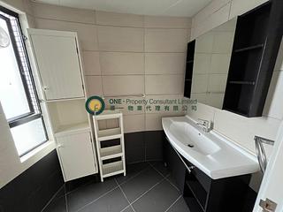 Mid Levels Central - Birchwood Place 04