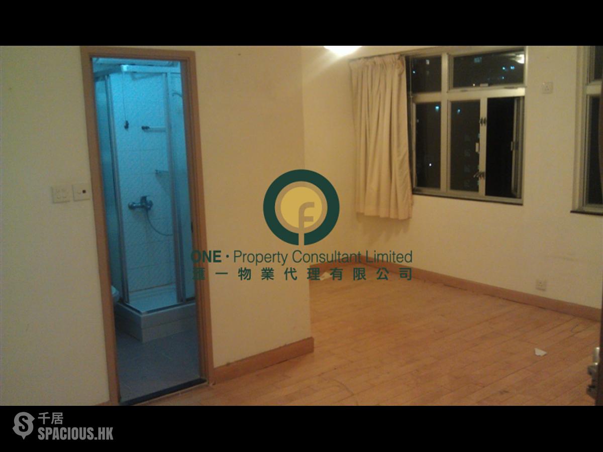 Sheung Wan - Wah Koon Building 01