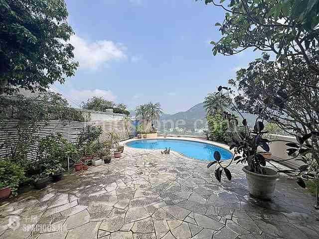 Wong Chuk Hang - Manly Villa 02