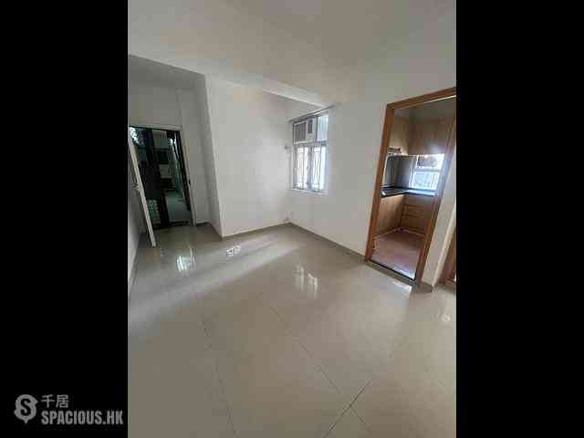 Sheung Wan - Kiu Fat Building Front Block (Block B) 01