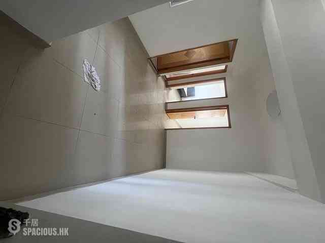 Sheung Wan - Kiu Fat Building Front Block (Block B) 06