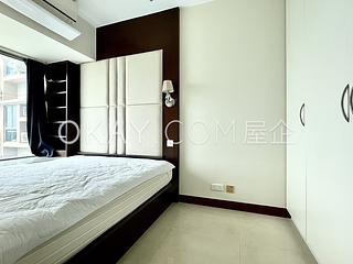 Kennedy Town - The Merton 05