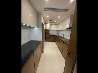 Tai Tam - Hong Kong Parkview Parkview Corner Block 16 09