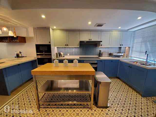 Clear Water Bay - Lobster Bay Villa 01