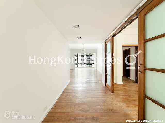 Mid Levels Central - Donnell Court 01