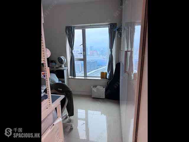 To Kwa Wan - Sky Tower Tower 7 04