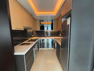 Mid Levels Central - 11, Macdonnell Road 04
