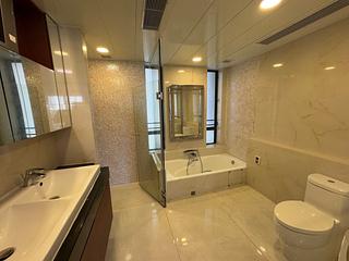 Mid Levels Central - 11, Macdonnell Road 10