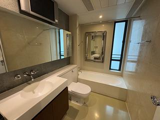 Mid Levels Central - 11, Macdonnell Road 11