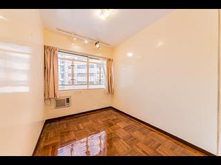 Mid Levels East - Merry Garden Block B 07