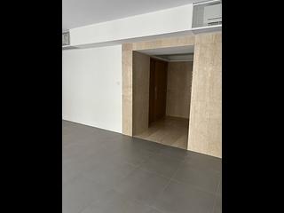 Mid Levels Central - Estoril Court 03