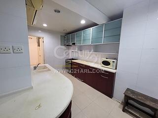 Mid Levels Central - Pine Court 03