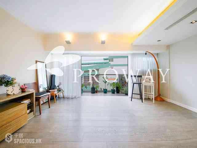 Braemar Hill - Summit Court 01