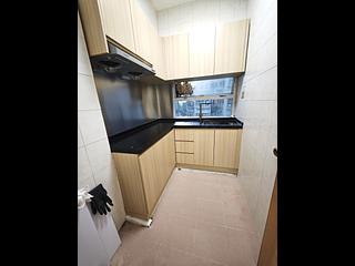 Sheung Wan - Kiu Fat Building Front Block (Block B) 05