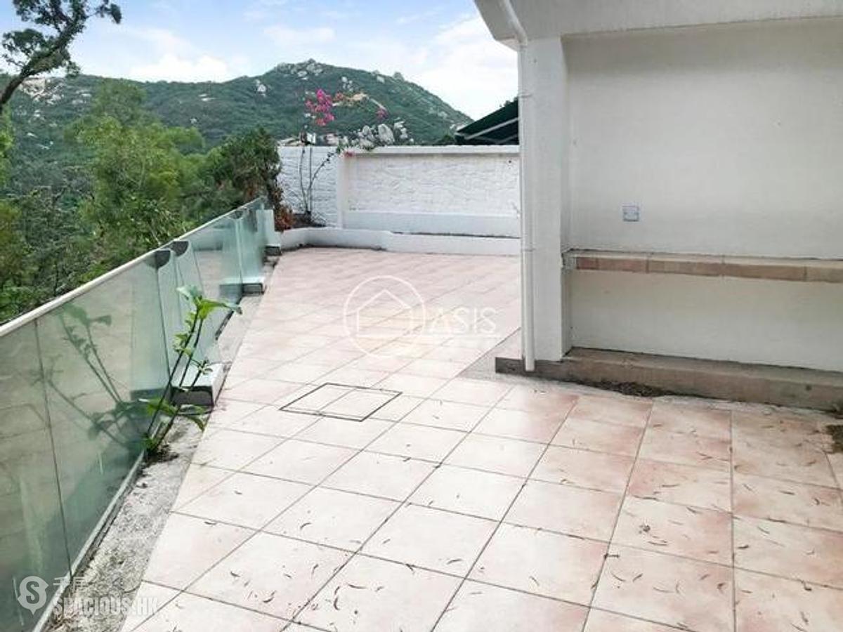 Chung Hom Kok - Jadebeach Villa 01