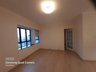 Mid Levels Central - Robinson Heights Block 3 06