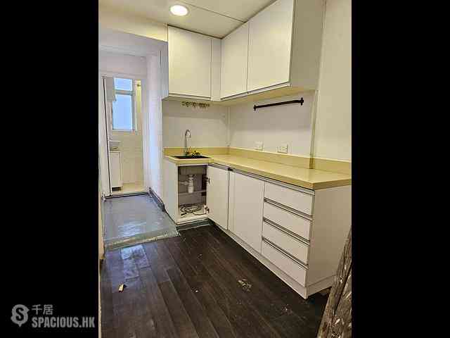 Sai Ying Pun - 17, High Street 01