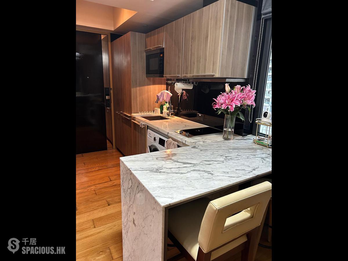 Mid Levels Central - Gramercy 01