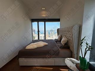 Mid Levels West - University Heights Tower 1 05