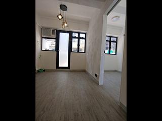 Poho - 18-20, Upper Station Street 04