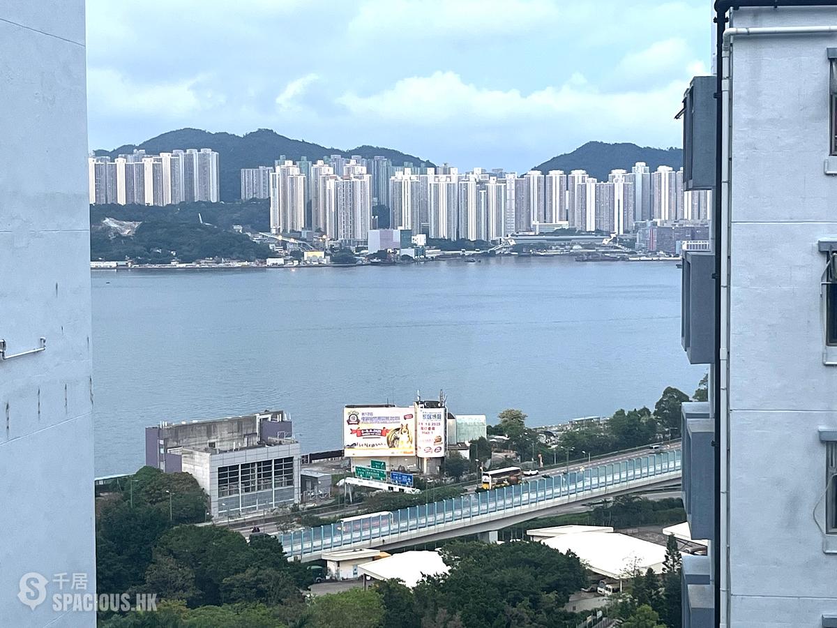 Quarry Bay - Tak Fat Building 01