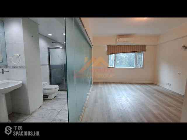 Mid Levels West - Skyline Mansion Block 2 06