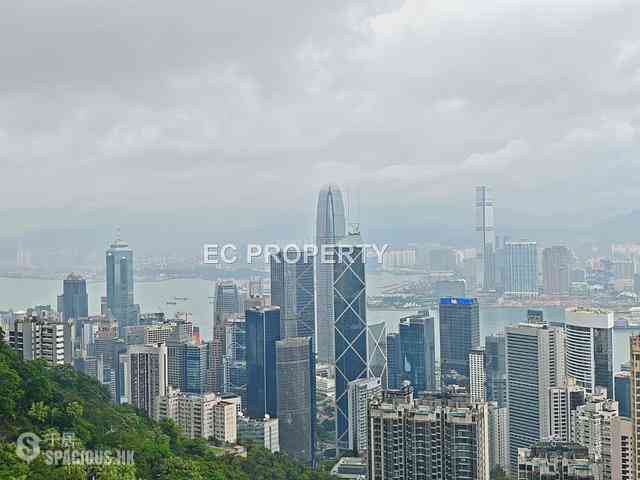 The Peak - Sky Court 01