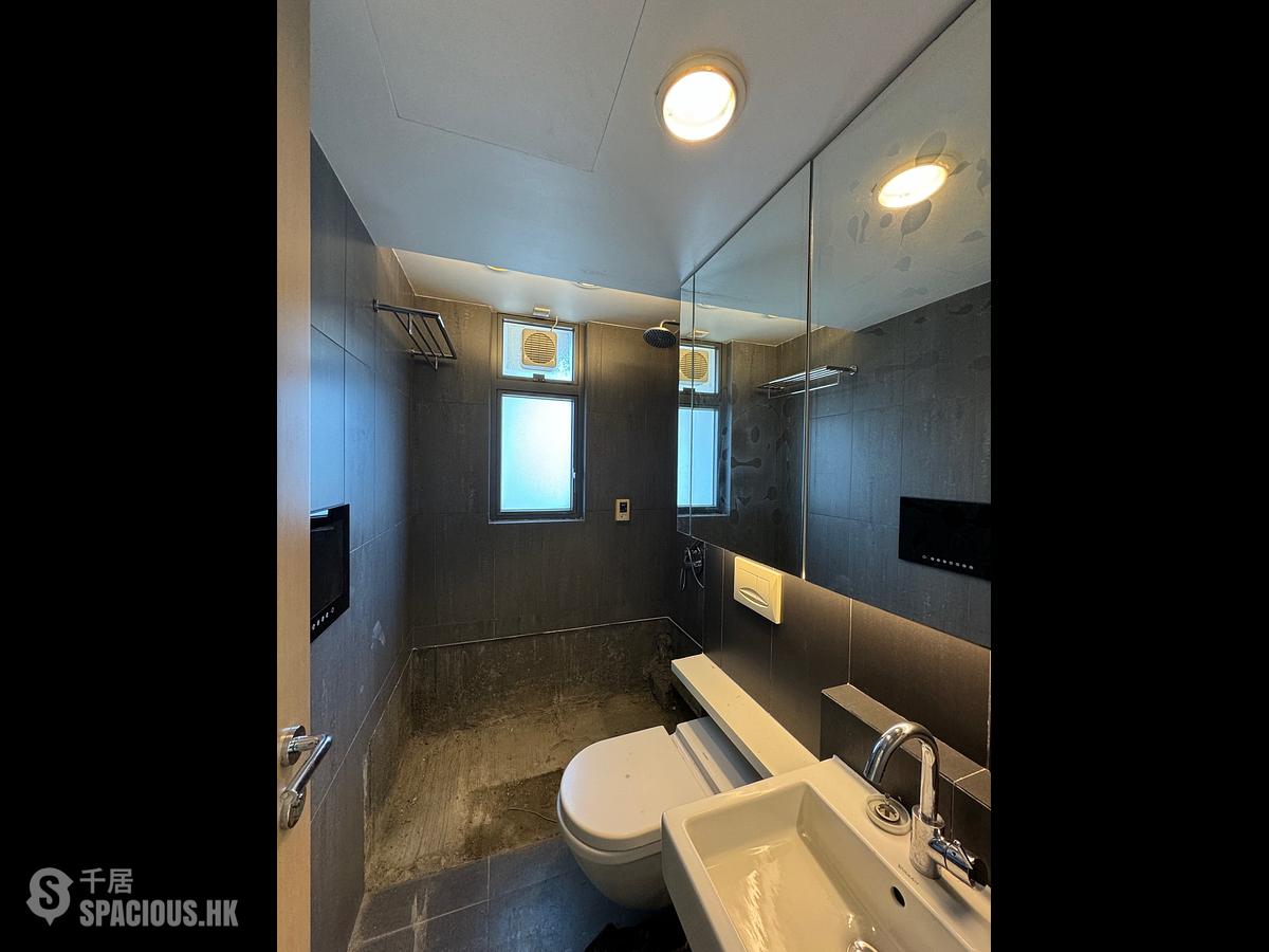 Wan Chai - The Oakhill 01