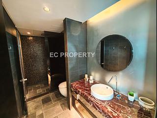 Repulse Bay - The Lily 18