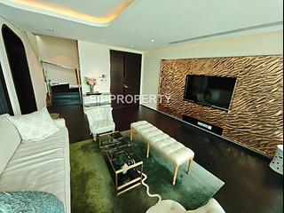 Repulse Bay - The Lily 03