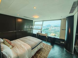 Repulse Bay - The Lily 12