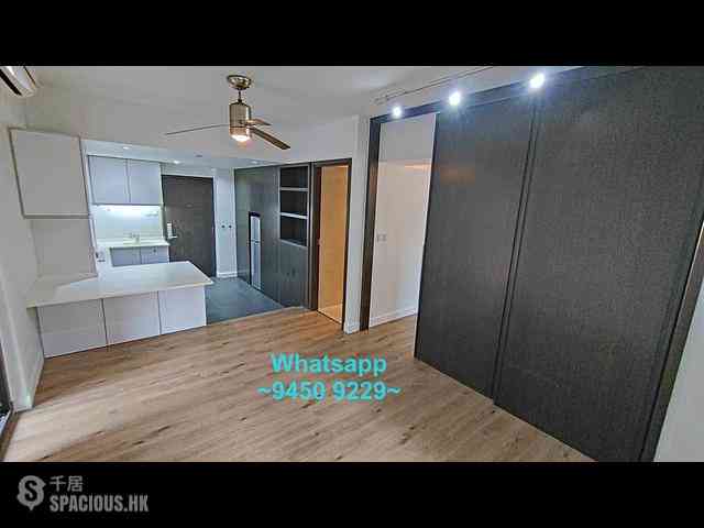 Sai Ying Pun - True Light Building 01