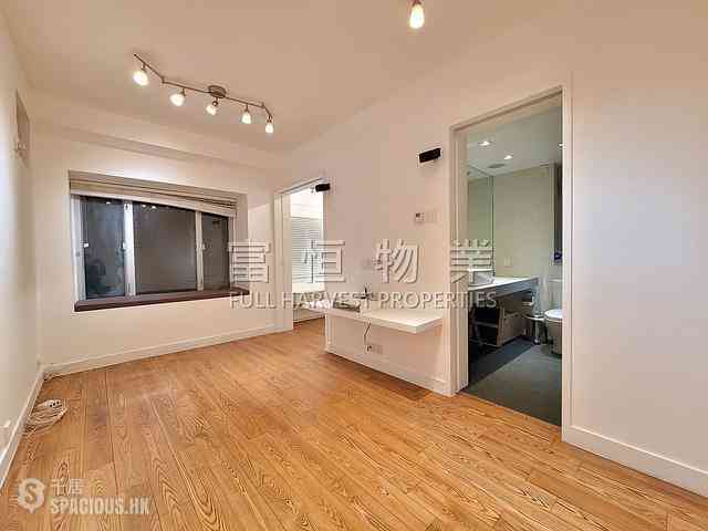 Mid Levels Central - Midland Court 01