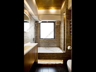 Poho - 236, Hollywood Road 03