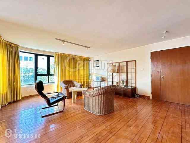 Pok Fu Lam - Blarney Stone Villas 03