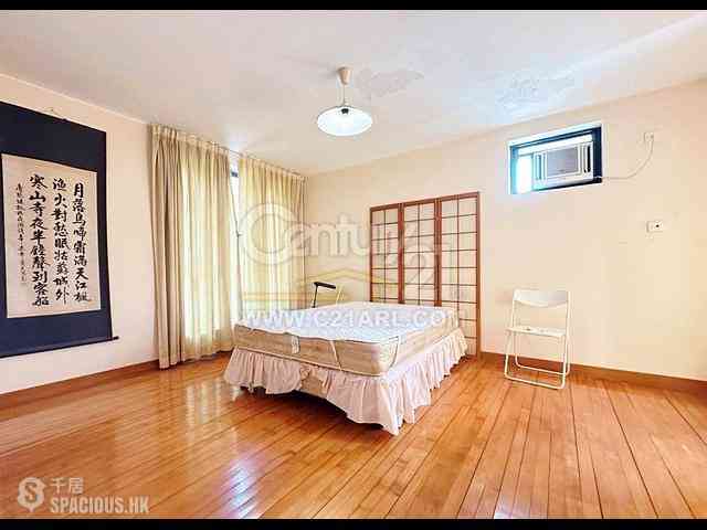 Pok Fu Lam - Blarney Stone Villas 06