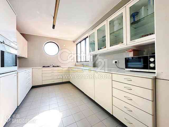 Pok Fu Lam - Blarney Stone Villas 07