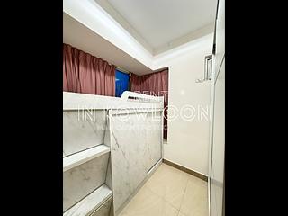 Prince Edward - MOD595 07