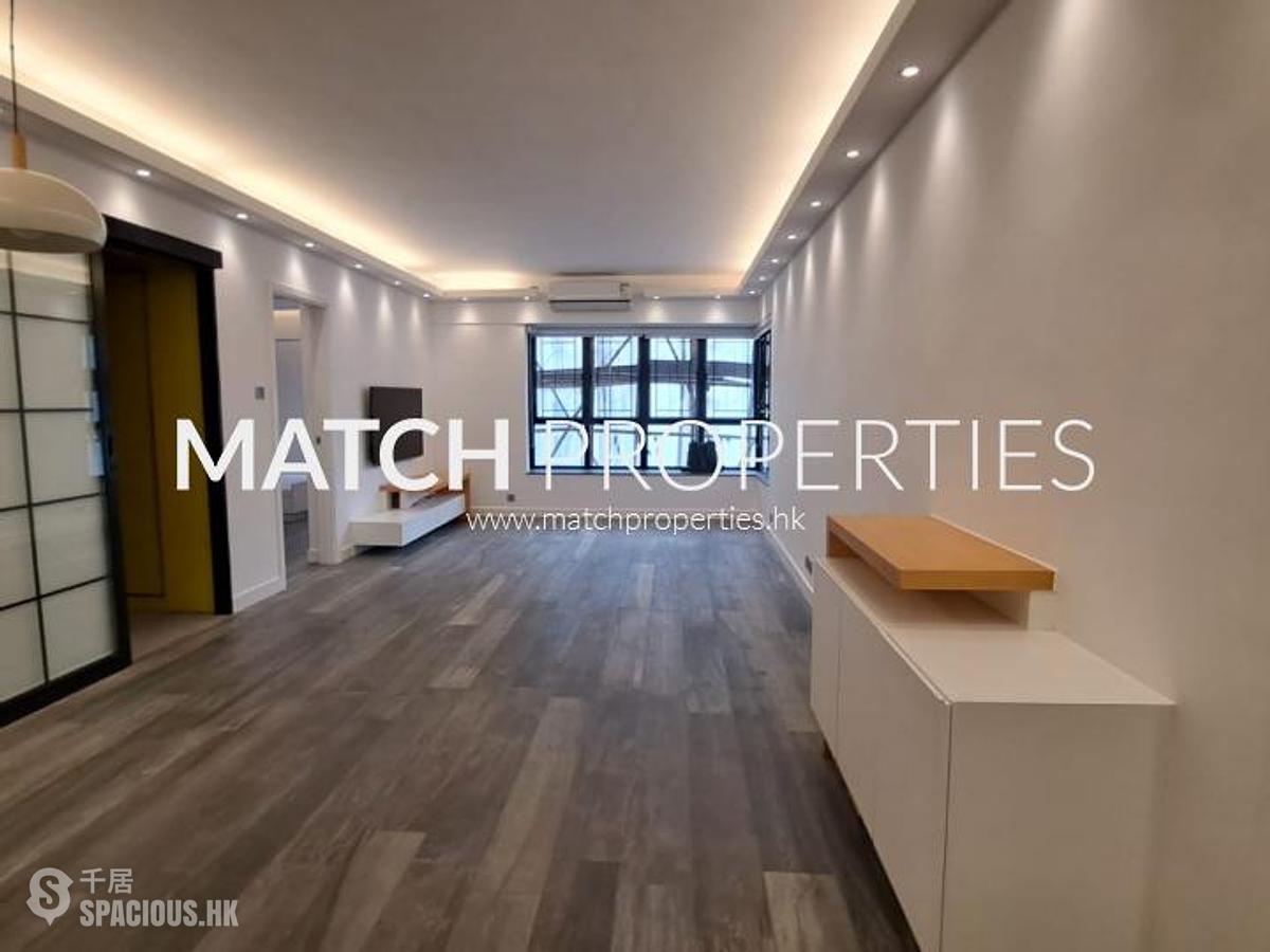 Mid Levels Central - Elegant Terrace 01