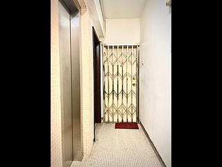 Wan Chai - Tung Shing (Sing) Building 07